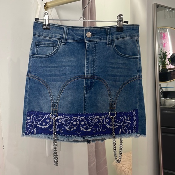 Denim mini skirt with bandana and chains at bottom - Picture 1 of 2
